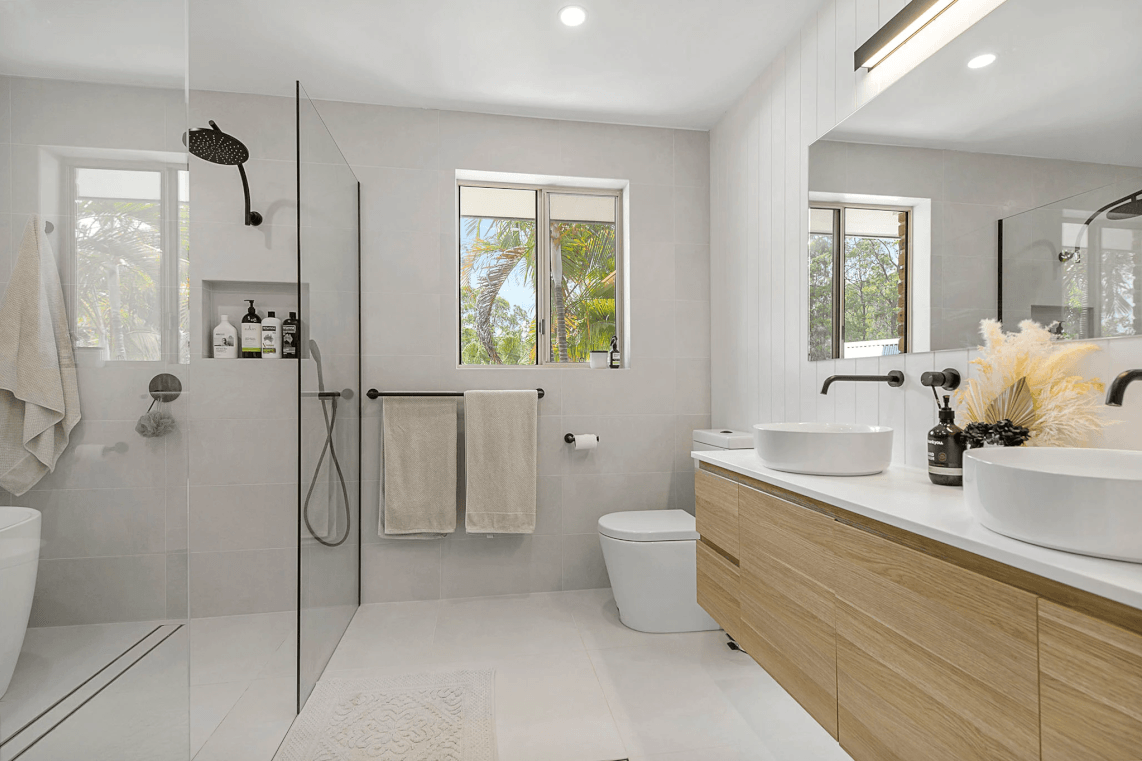 <img src="/files/blue-quote-mark-5ec8e1.png" alt="Icon" style="width: 40px; height: 40px; vertical-align: middle;" class="loading" data-was-processed="true"><br><b>Karrim and the team at The Tiling Co made my bathroom renovation a breeze.&nbsp;</b>